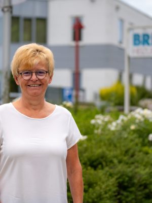 Mitarbeiterin Bettina Wölfel
